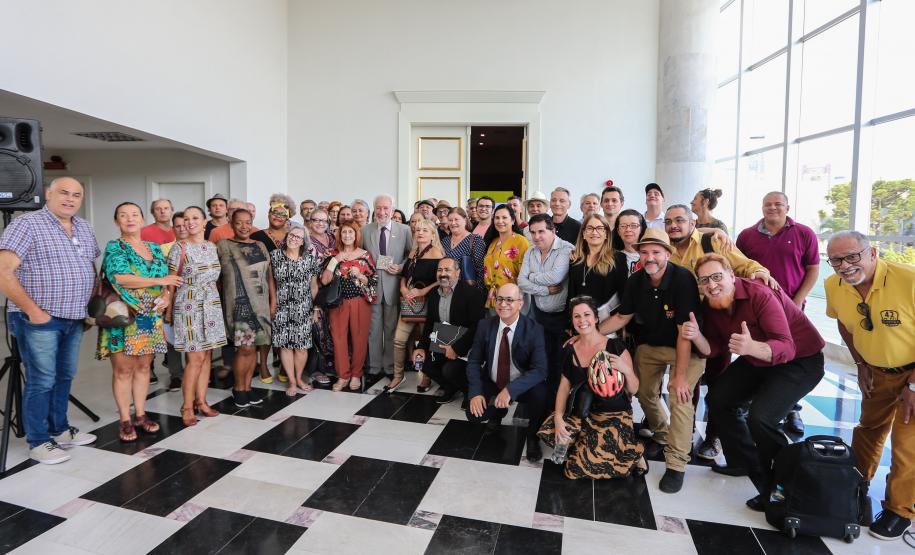 Estado discute com classe artística e cultural política para o setor