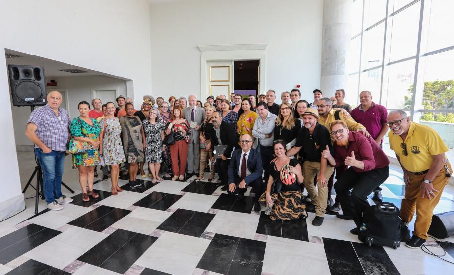 Estado discute com classe artística e cultural política para o setor