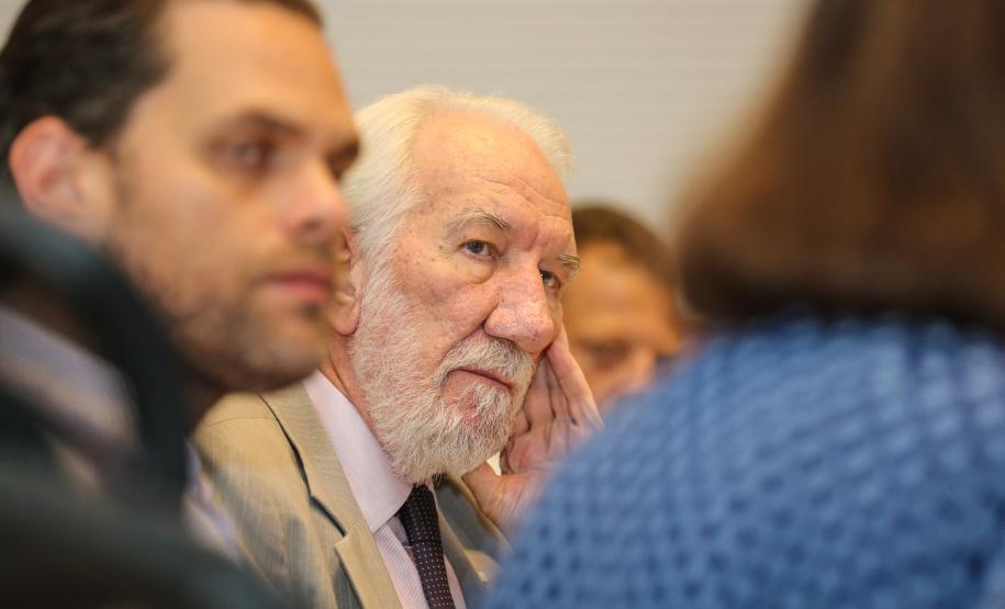 Estado discute com classe artística e cultural política para o setor