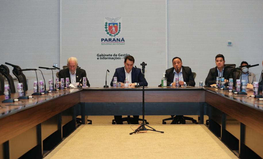 Governo discute retomada econômica com setor madeireiro