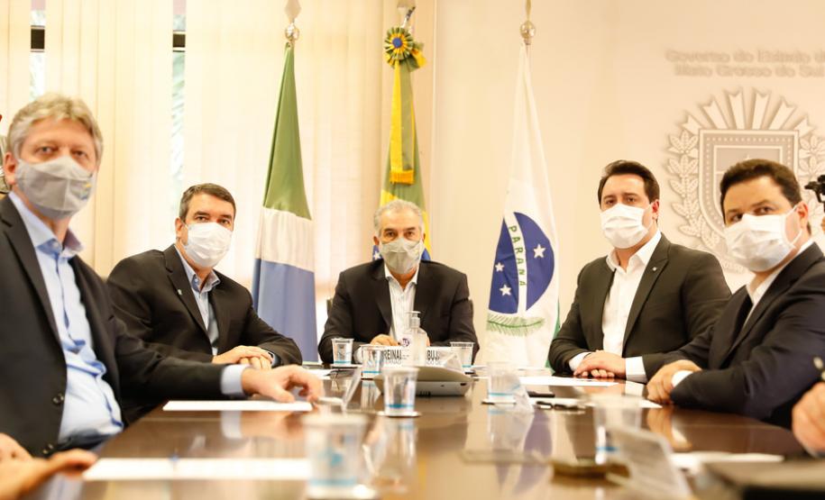 Paraná e Mato Grosso do Sul firmam acordo para ampliar malha ferroviária