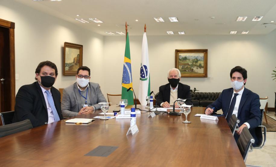 Paraná e Mato Grosso do Sul firmam acordo para ampliar malha ferroviária