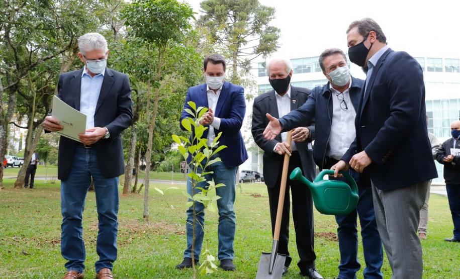 Governo e Fundação Boticário anunciam ação para melhorar a qualidade da água na RMC