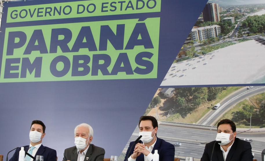 Governador anuncia programa de R$ 4 bilhões em obras de infraestrutura