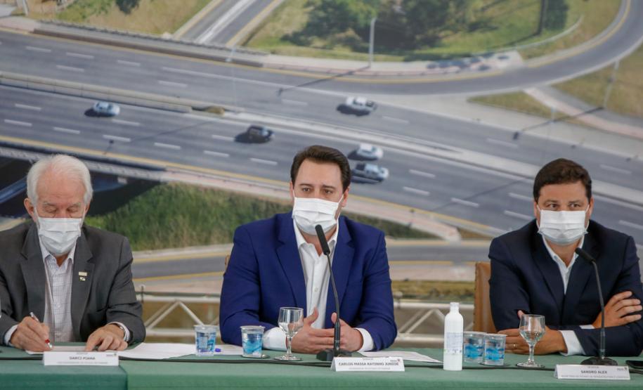 Governador anuncia programa de R$ 4 bilhões em obras de infraestrutura
