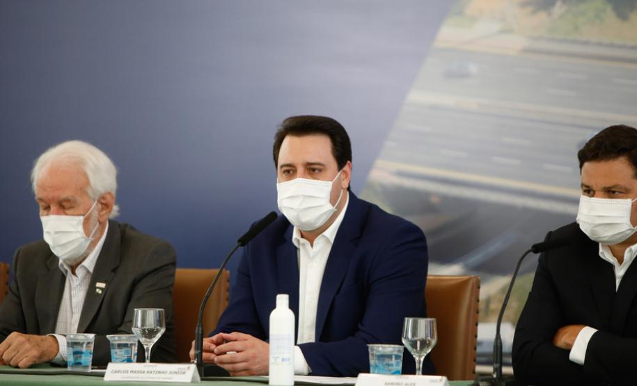 Governador anuncia programa de R$ 4 bilhões em obras de infraestrutura