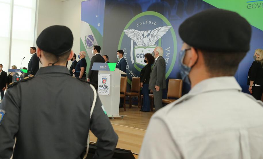 Paraná terá 215 colégios cívico-militares, maior programa do Brasil