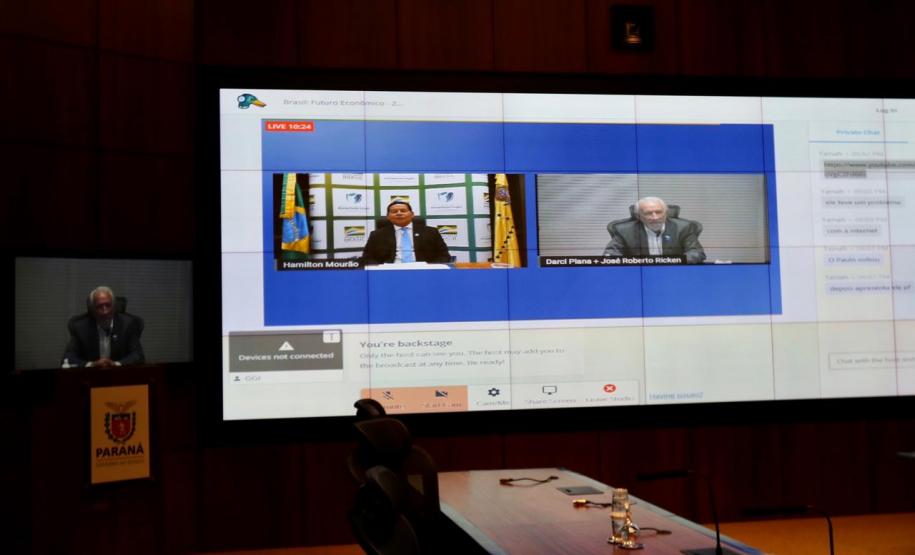 Piana participa de live com o vice presidente da República, Hamilton Mourão