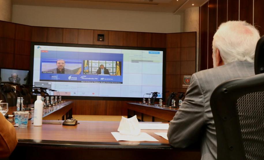 Piana participa de live com o vice presidente da República, Hamilton Mourão