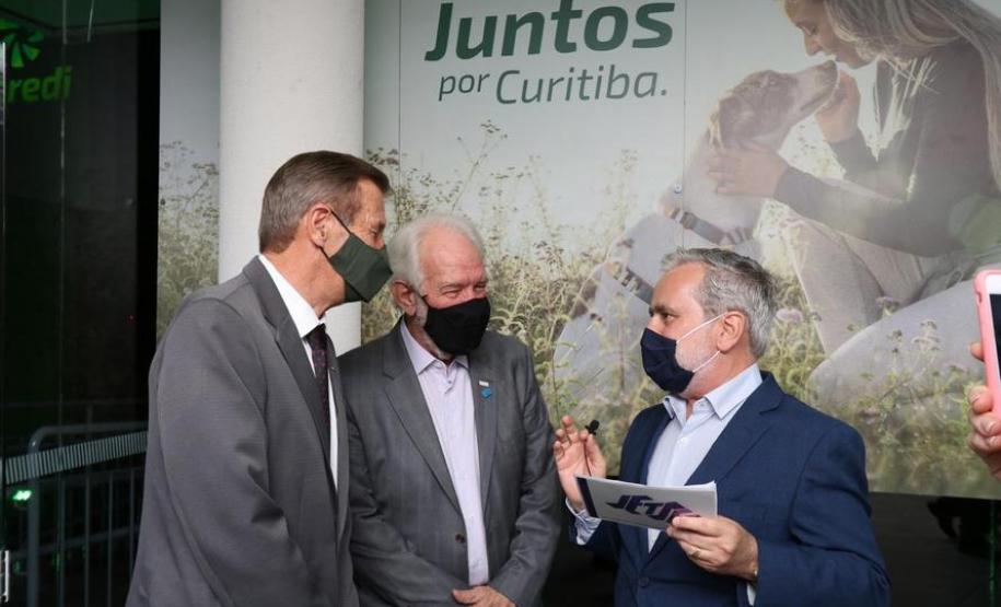 Piana destaca cooperativas de crédito no fortalecimento da economia