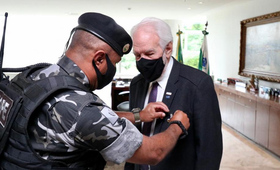 Bope entrega medalha a vice-governador