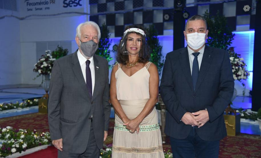 Casamento coletivo virtual une oficialmente mais de 3 mil casais no Paraná