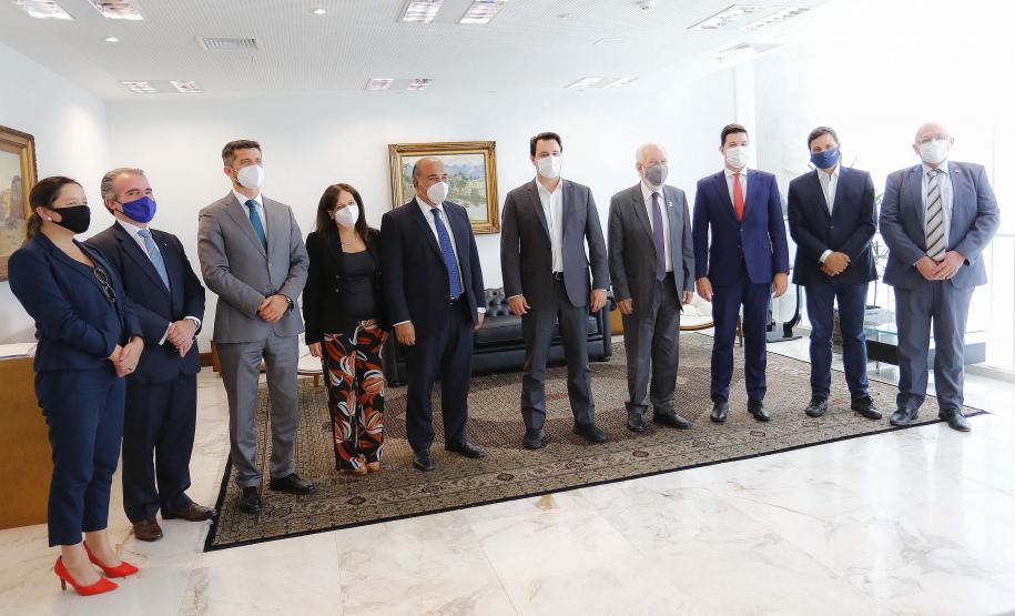 Darci Piana recebe governador argentino de Tucumán