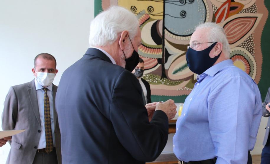 Zonta recebe medalha do Mérito da Casa Militar do Paraná