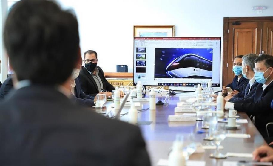 Governo busca soluções de mobilidade para a Grande Curitiba e Cascavel