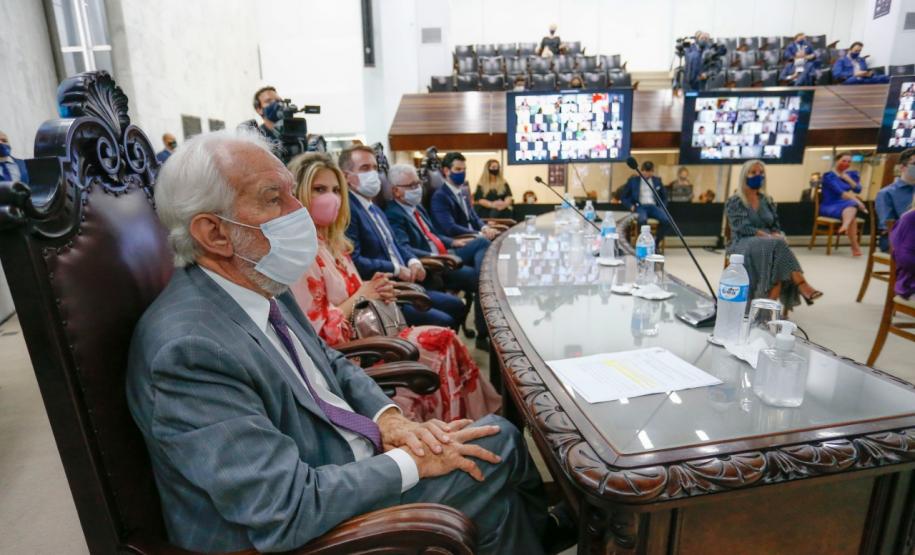 Governador acompanha a posse da nova mesa diretora do TCE