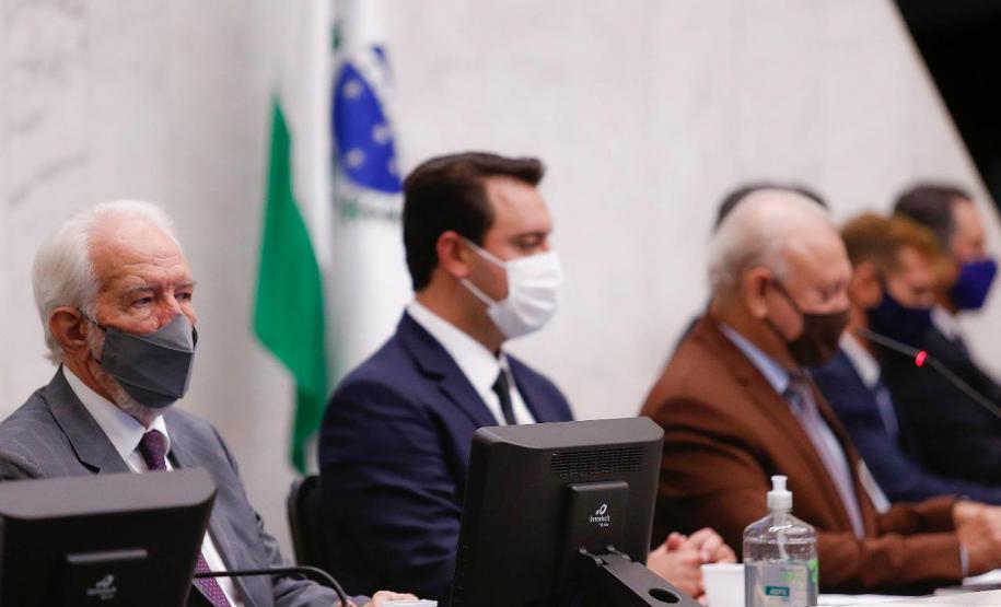 Nova Mesa Diretora é empossada na Assembleia Legislativa do Paraná