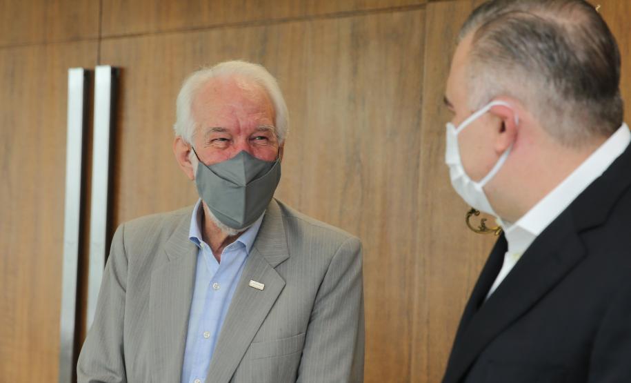 Governador ratifica novo salário mínimo regional do Paraná, o maior do País