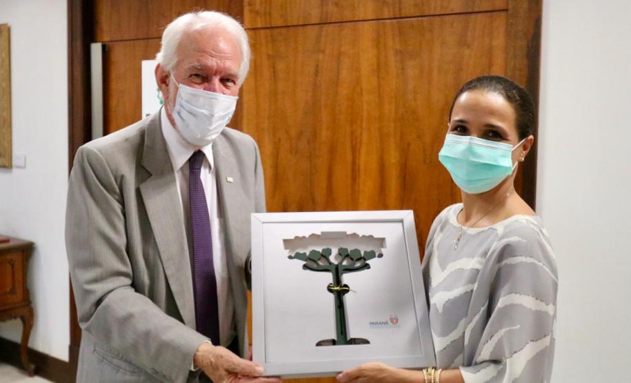 Nova embaixadora do Haiti visita o Paraná