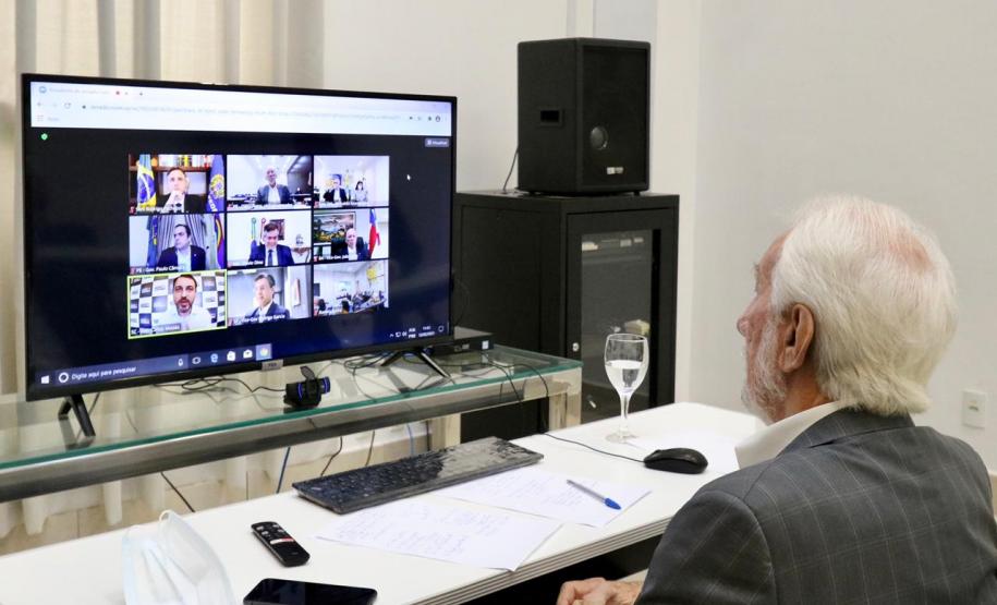 Fórum de Governadores discute saúde, auxílio e tributação