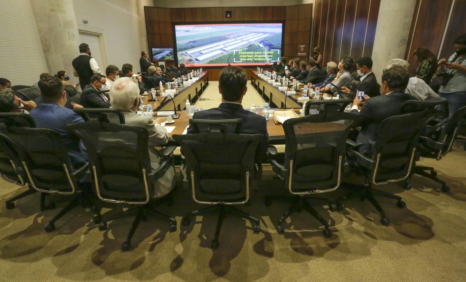 Com apoio do Estado, Lar anuncia investimento de R$ 2,4 bilhões