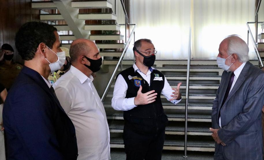 Ministro da Justiça vem ao Paraná conhecer ações da Segurança  Vice- Governador Darci Piana acompanhou André Mendonça em  São José dos Pinhais para conhecer algumas ações da Secretaria de Estado na região e para o lançamento da Operação Independência  O vice-governador Darci Piana acompanhou o ministro da Justiça e Segurança Pública, André Mendonça, em São José dos Pinhais, na Região Metropolitana de Curitiba, para conhecer de perto algumas ações da Secretaria de Estado da Segurança Pública na região e para