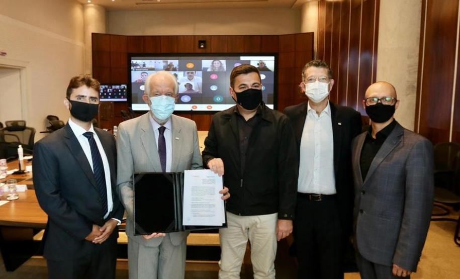 Invest Paraná assina acordo com Banco de Desenvolvimento Fonplata