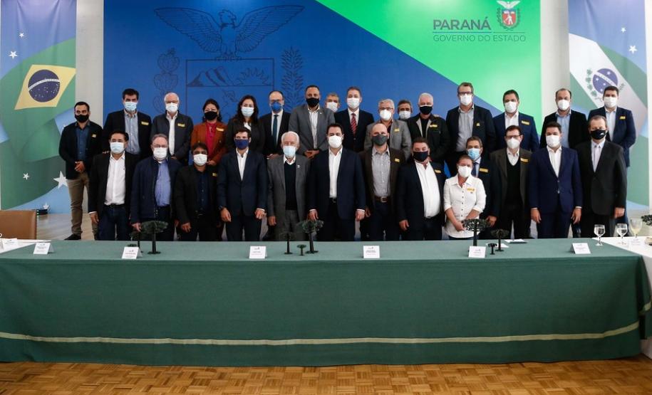 Governo libera quase R$ 1 milhão para projeto da UEL de apoio à região de Londrina e pesquisa da seda