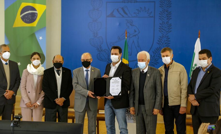 Estado, Sanepar e Itaipu garantem investimento de R$ 84,6 milhões em saneamento e segurança hídrica