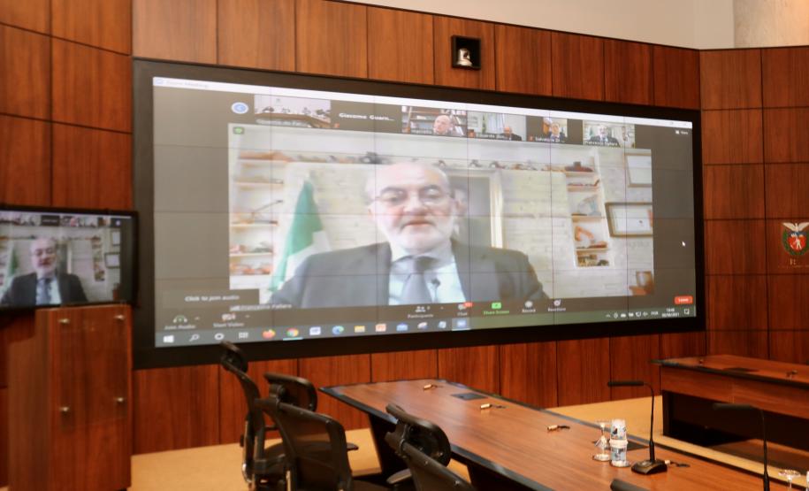 Paraná e Itália discutem oportunidades de negócios e parcerias