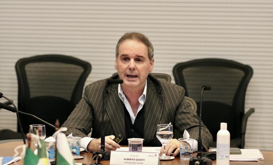 Paraná e Itália discutem oportunidades de negócios e parcerias