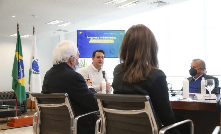 Revitalização urbana vai beneficiar 869 famílias de favelas de Curitiba e São José dos Pinhais