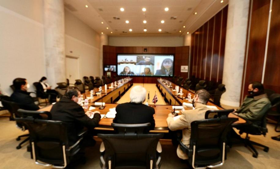 Governo do Paraná estreita relações com Reino Unidos para futuras parcerias na educação e meio ambiente