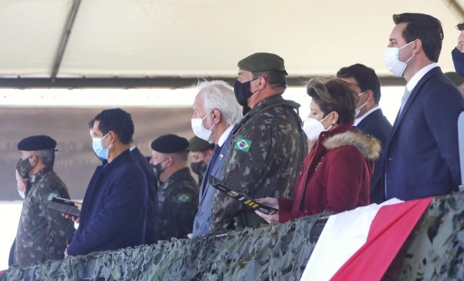 “O Paraná tem o melhor projeto para o Exército”, diz governador sobre Escola de Sargentos