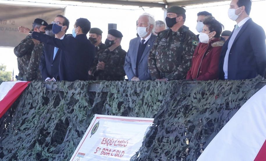 “O Paraná tem o melhor projeto para o Exército”, diz governador sobre Escola de Sargentos