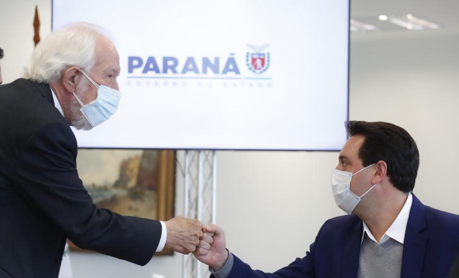 Por intermédio do Estado, TCE destina R$ 18 milhões para apoiar vacina da UFPR