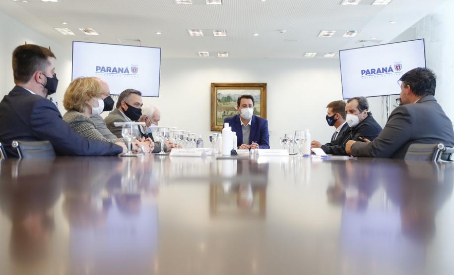 Por intermédio do Estado, TCE destina R$ 18 milhões para apoiar vacina da UFPR