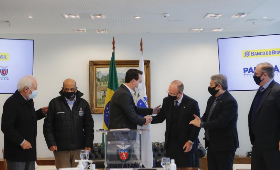 Em operação com Banco do Brasil, Estado liquida dívida com a Copel; economia é de R$ 80 milhões