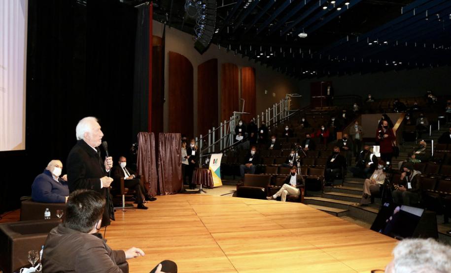 No Fórum Pró-Metrópole, Piana destaca potencial da RMC para investimentos no pós-pandemia