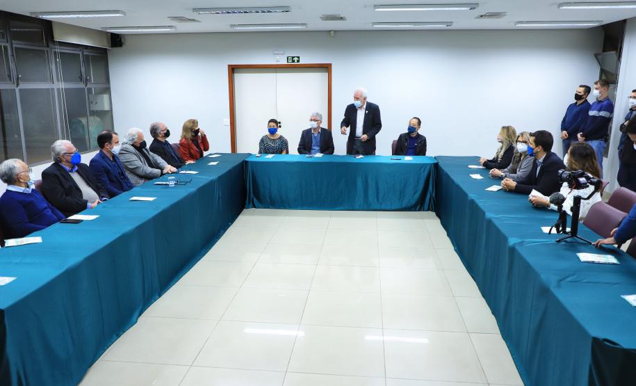 Em Londrina, Darci Piana reforça apoio do Estado à cadeia produtiva da seda