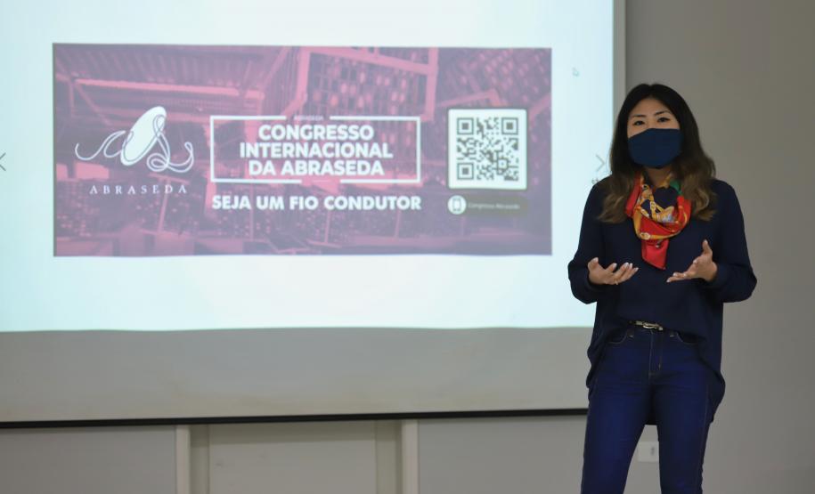 Em Londrina, Darci Piana reforça apoio do Estado à cadeia produtiva da seda