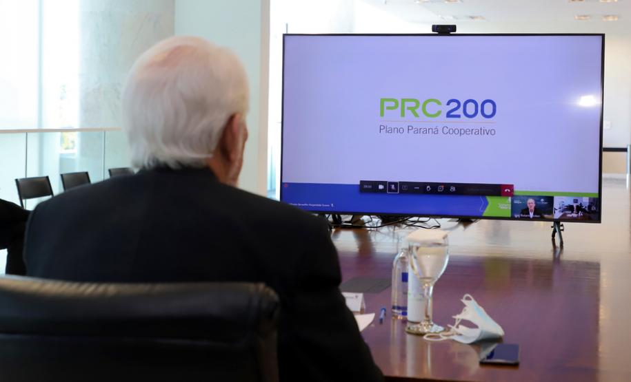 Estado reforça compromisso com as cooperativas, que investirão R$ 30,3 bilhões no Paraná até 2026