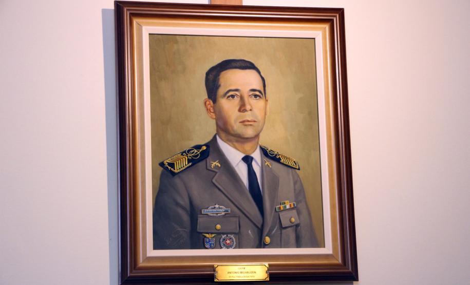 Formatura de aspirantes marca cinquentenário da Academia Policial Militar do Guatupê