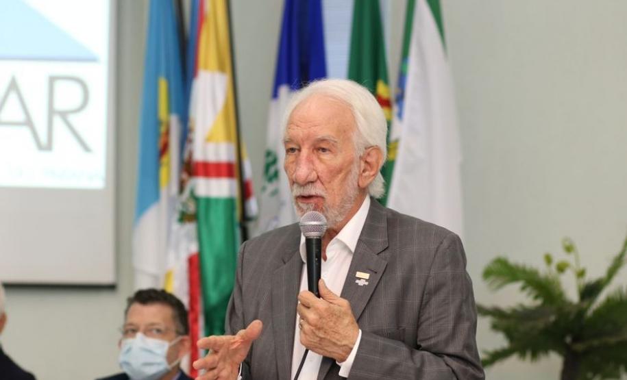 Em Irati, vice-governador destaca investimentos no Paraná a prefeitos do Centro-Sul