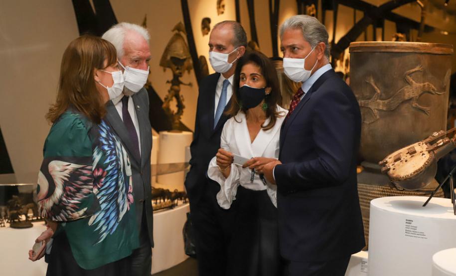 MON abre exposição de arte africana com peças doadas por uma das maiores coleções do País