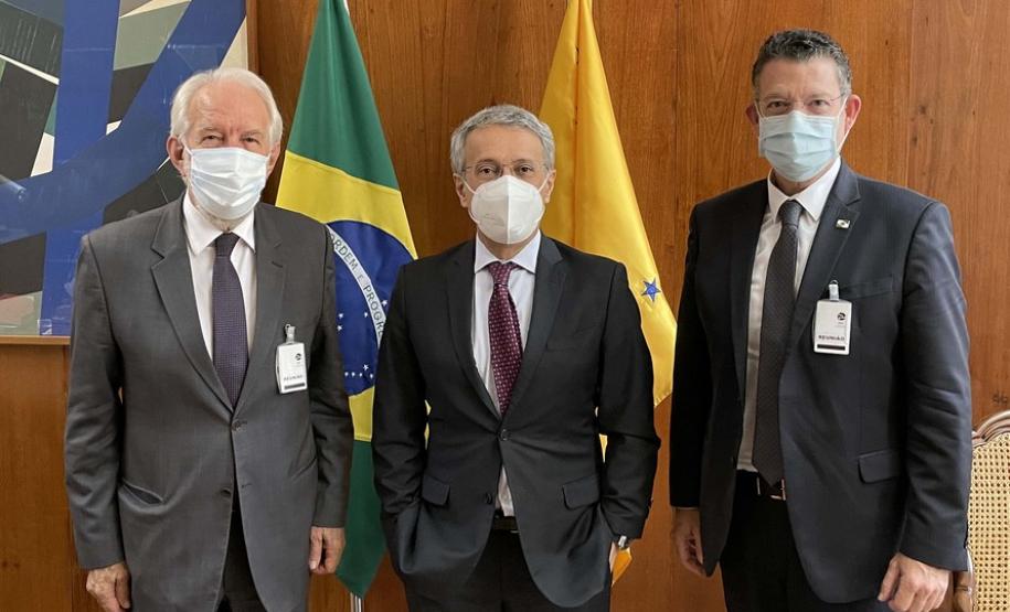 Em Brasília, vice-governador pleiteia participação do Paraná na COP26