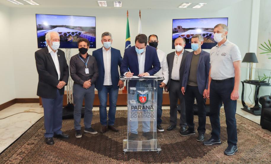 Governador anuncia a construção de um novo terminal de transporte urbano em Piraquara