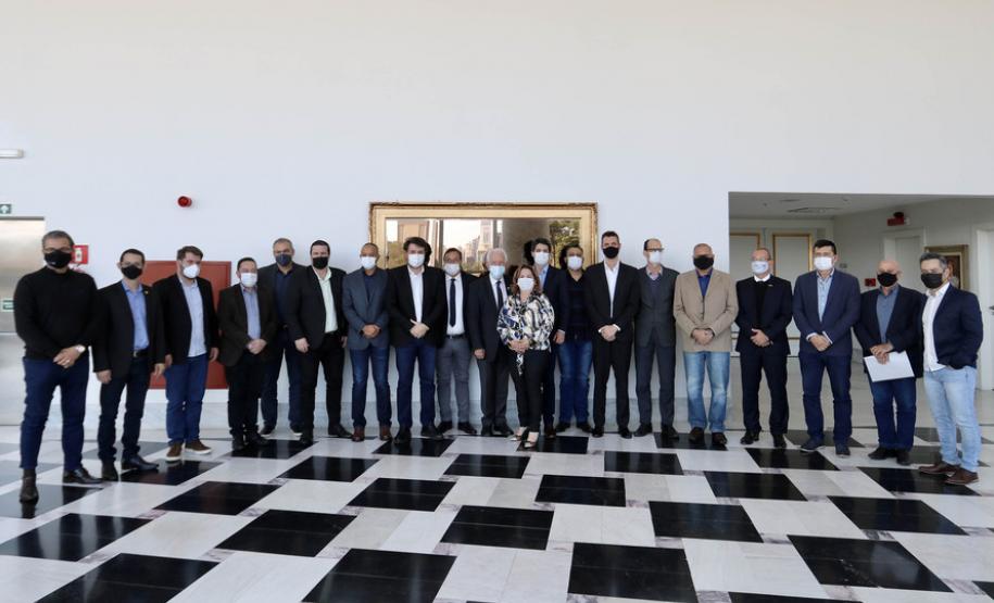 Governo busca aproximação com setor privado e apresenta Paraná Produtivo a empresários