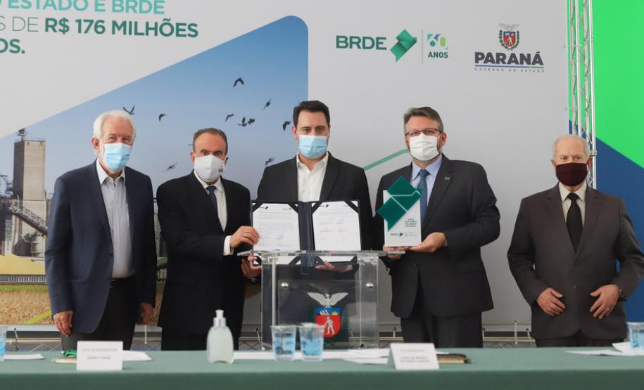 BRDE libera R$ 176 milhões em financiamento para melhorias em cooperativas paranaenses
