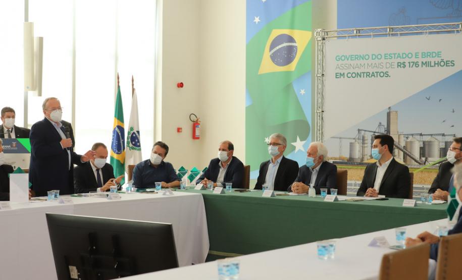 BRDE libera R$ 176 milhões em financiamento para melhorias em cooperativas paranaenses
